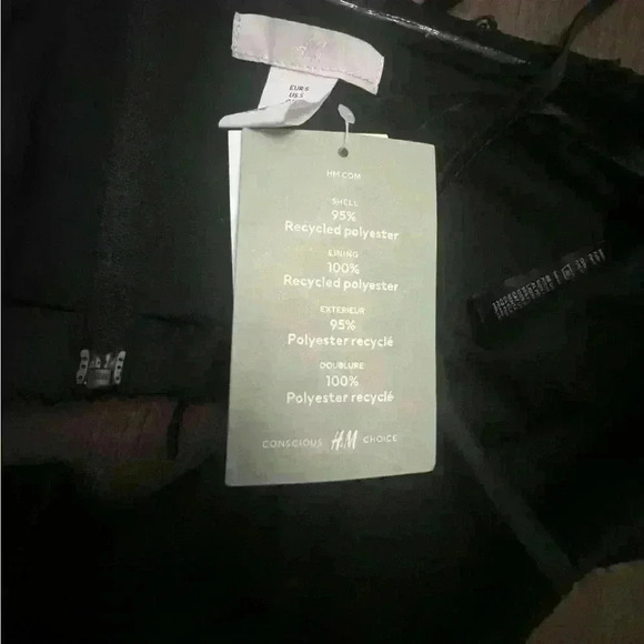 NWT H&M Sequined crop top - Picture 3 of 5